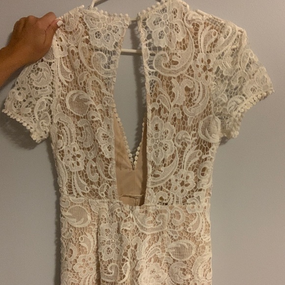 Lace short sleeve deep v jumper- size small - Picture 2 of 5